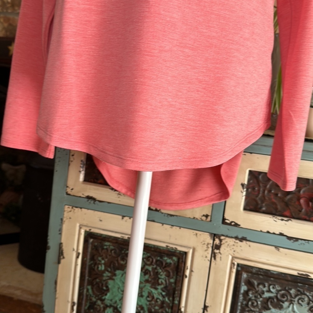 Women’s SO Long Sleeve Open Back Long Sleeve Top Size Large Peach - Picture 4 of 13